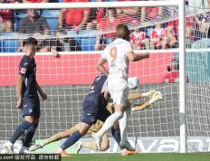 ayxsports-德甲-凯恩戴帽格纳布里破门 拜仁4-1霍芬海姆豪取4连胜