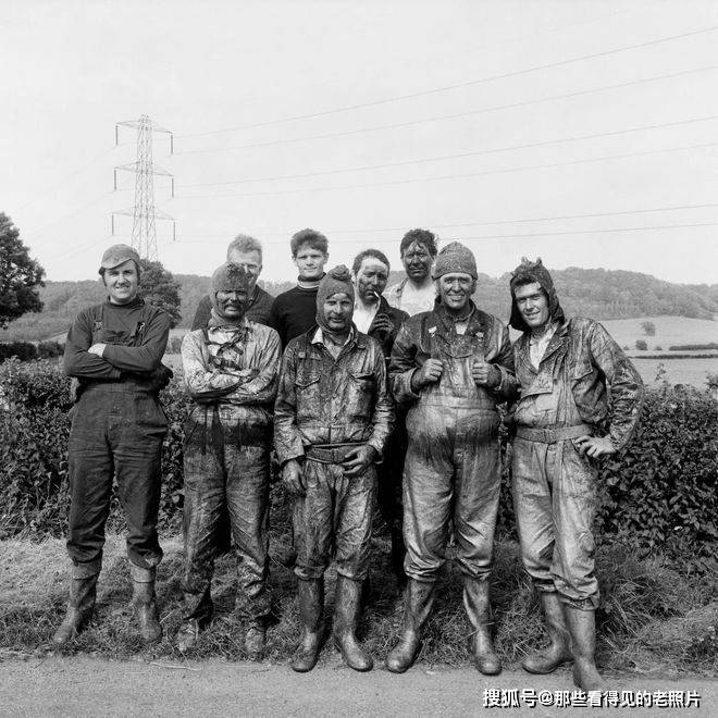 爱游戏体育官网-老照片 一起踏上1970年代英格兰的巴士之旅