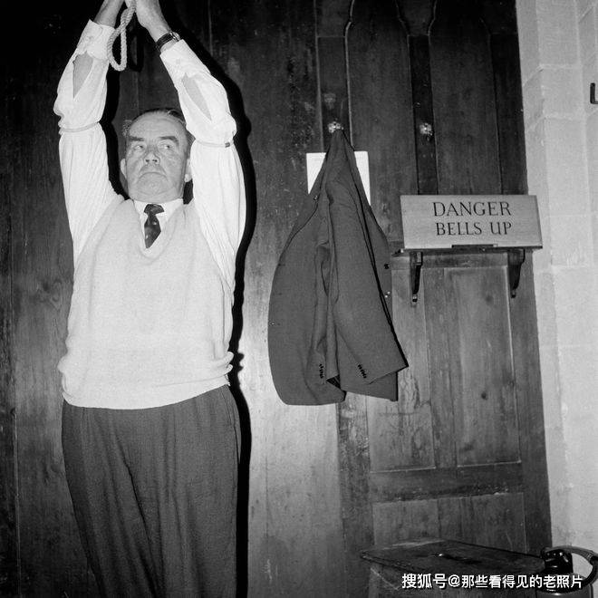 爱游戏体育官网-老照片 一起踏上1970年代英格兰的巴士之旅