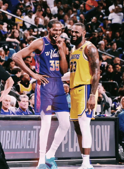 爱游戏体育中国-不能走捷径！詹姆斯暗讽杜兰特引争议，球迷：是你开启的抱团