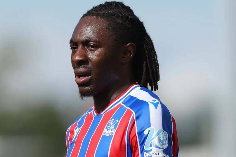 爱游戏体育首页-埃泽去留成疑，水晶宫主教练拒做任何承诺，阿森纳热刺双雄竞逐