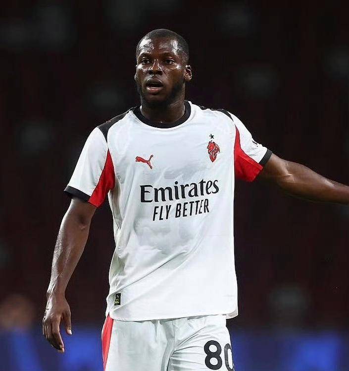 爱游戏体育中国-打晕送走？诺丁汉森林欲3000万欧报价穆萨，那不勒斯加入争夺