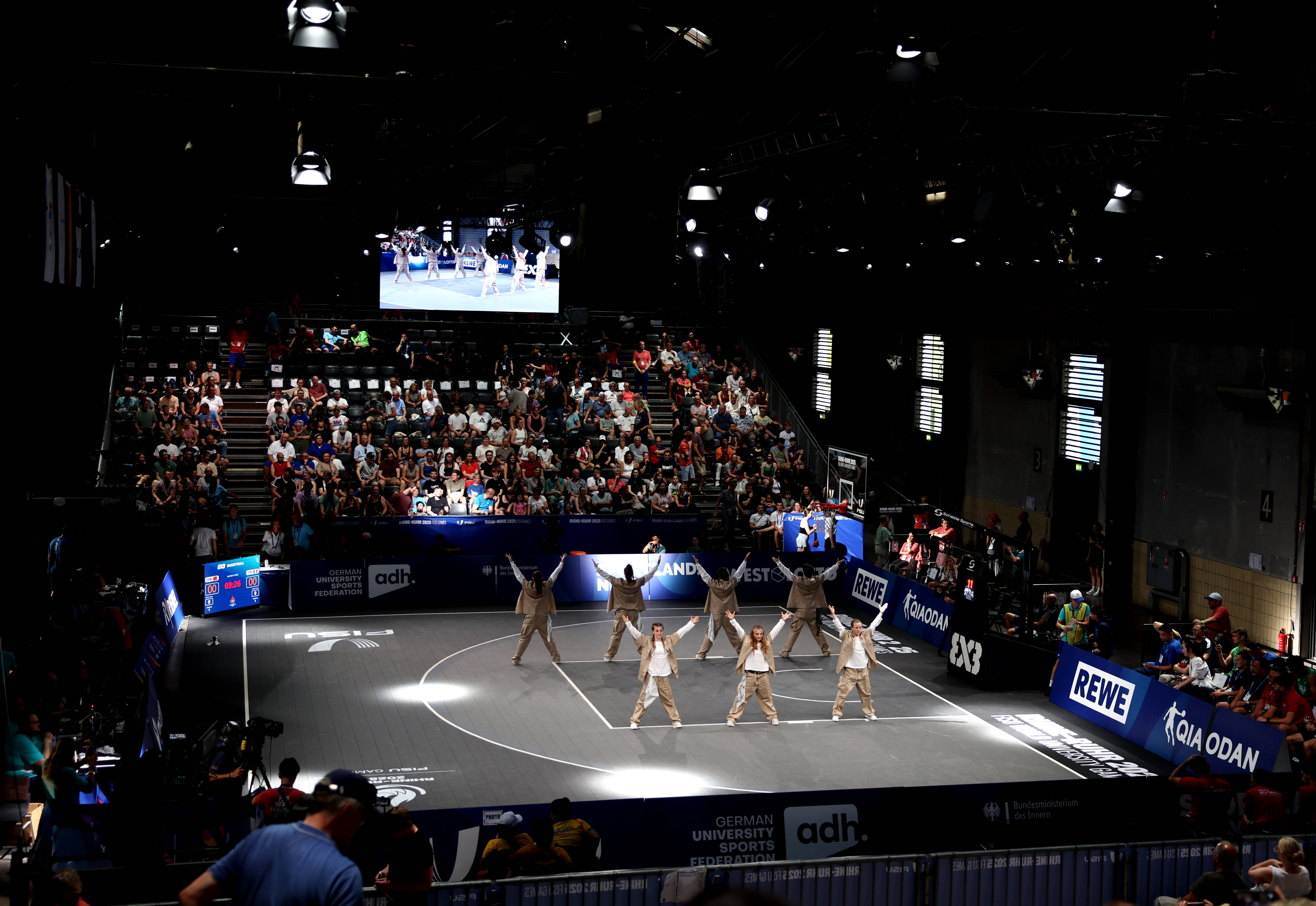 爱游戏体育app-探访莱茵-鲁尔大运会三人篮球比赛场馆——“波鸿世纪厅”