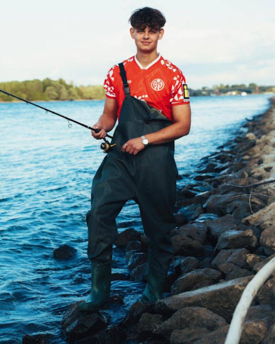 爱游戏体育-美因茨05足球俱乐部发布25/26赛季全新主场球衣