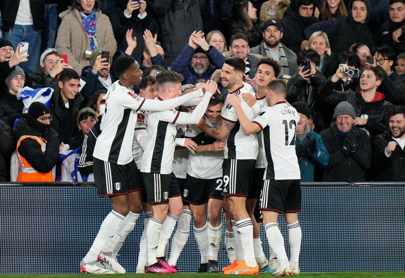 爱游戏体育中国-那不勒斯 VS 卡利亚里