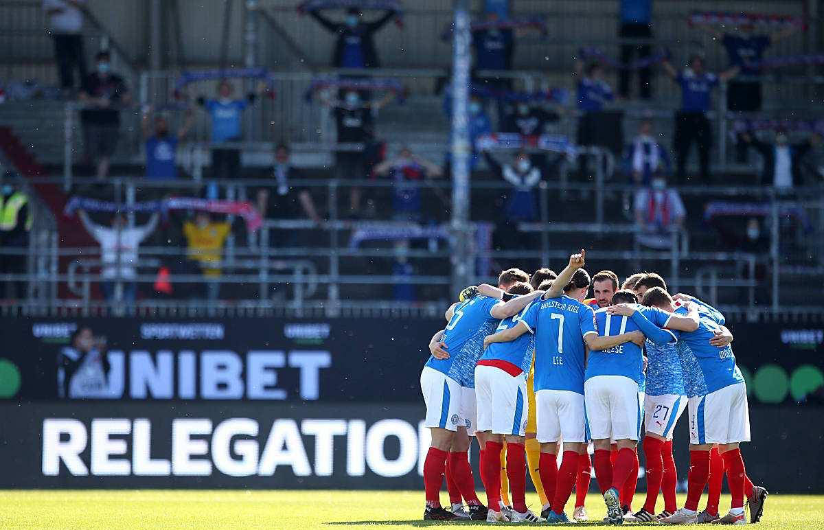 爱游戏体育app-升降级球队对决！比勒菲尔德力争胜利，荷尔斯泰因基尔追赶尾声！