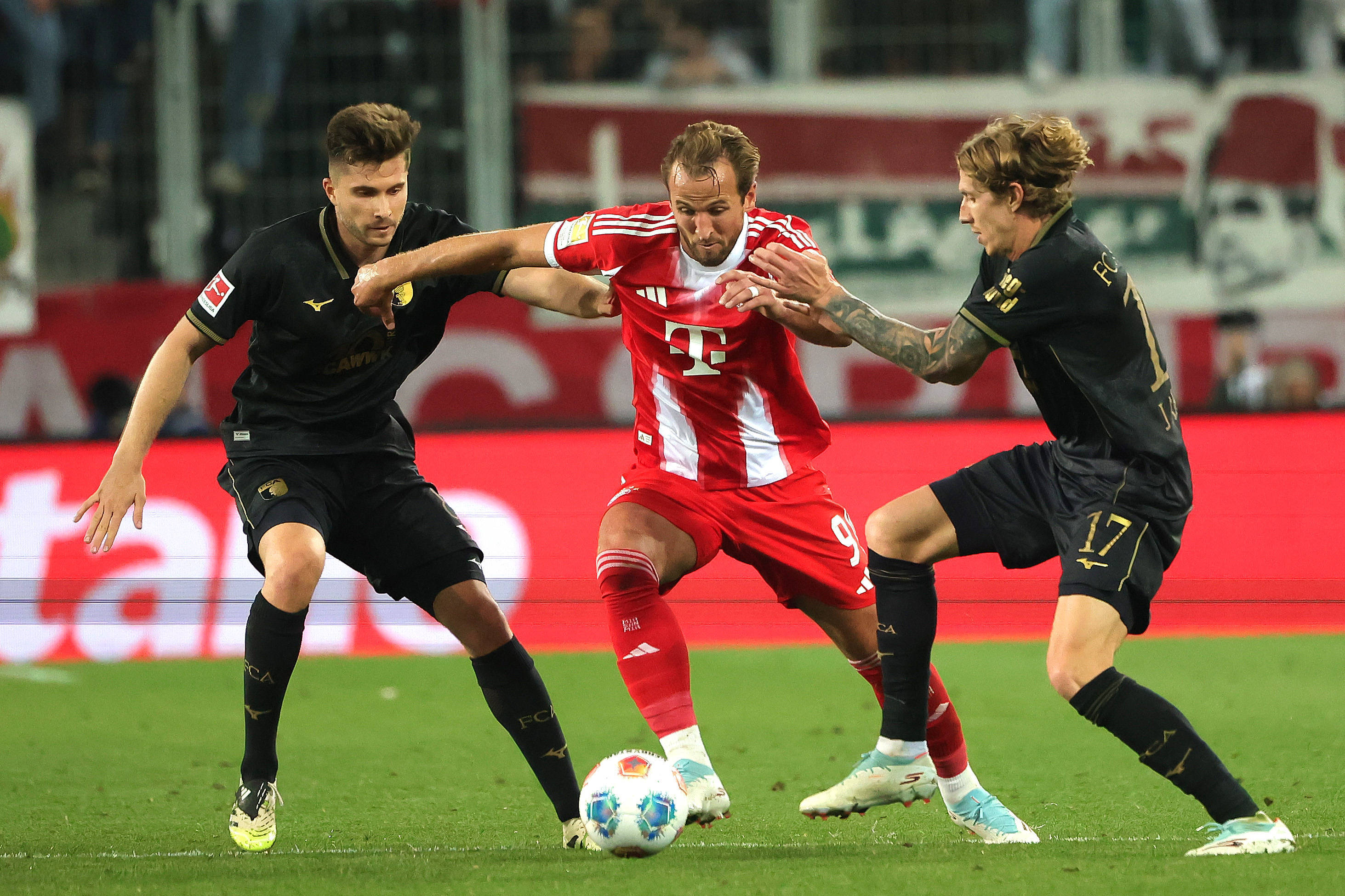 爱游戏体育app-德甲综合 | 拜仁险胜奥格斯堡