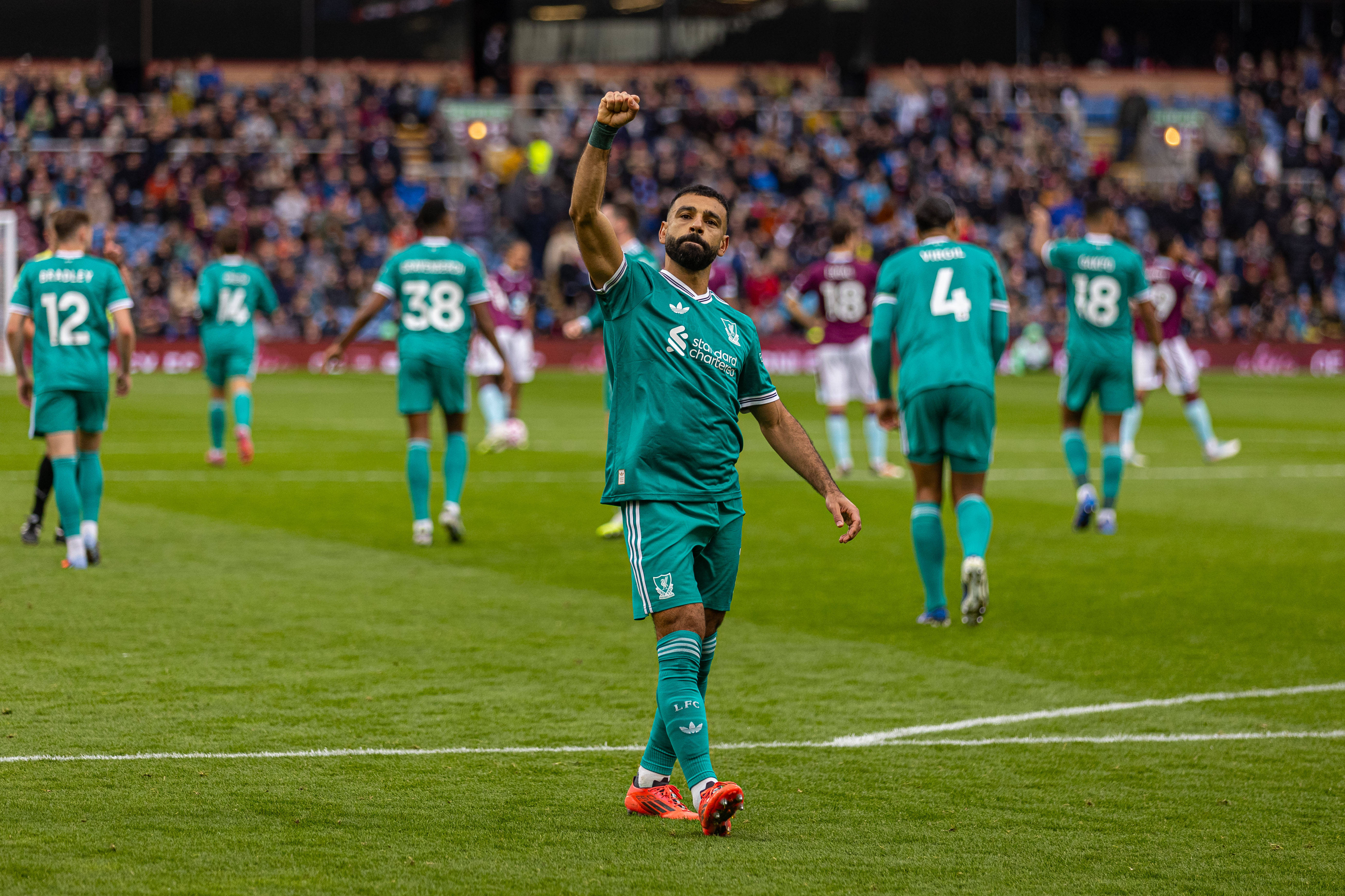 aiyouxi-（体育）足球——英超：利物浦胜伯恩利