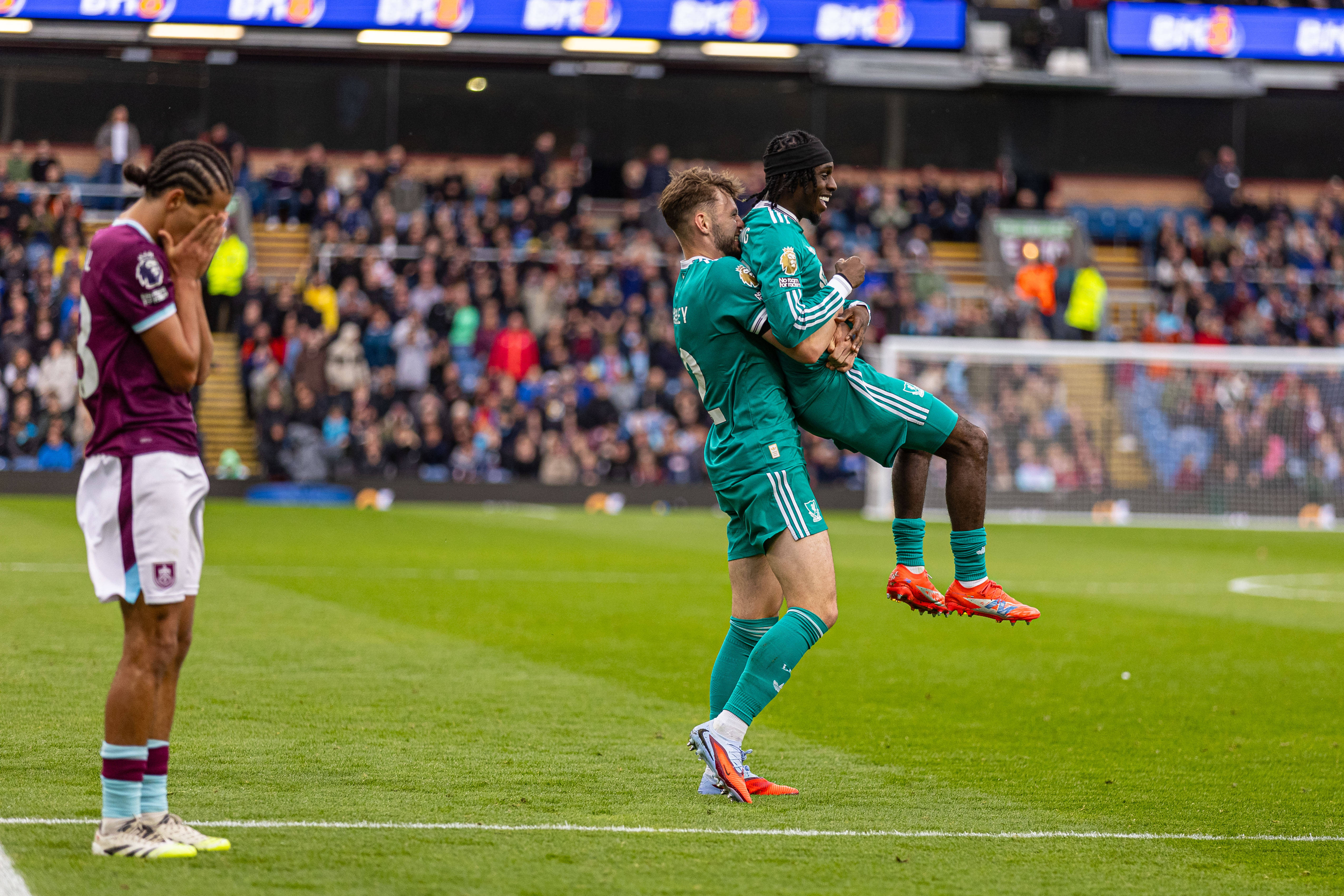 aiyouxi-（体育）足球——英超：利物浦胜伯恩利