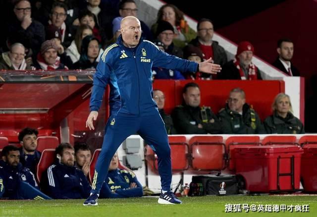 爱游戏体育首页-诺丁汉森林新帅肖恩戴奇继续禁止球员训练时佩戴保暖脖套和帽子！