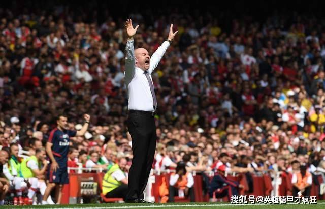 爱游戏体育首页-诺丁汉森林新帅肖恩戴奇继续禁止球员训练时佩戴保暖脖套和帽子！