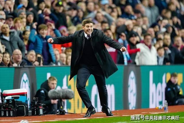 爱游戏体育首页-诺丁汉森林新帅肖恩戴奇继续禁止球员训练时佩戴保暖脖套和帽子！