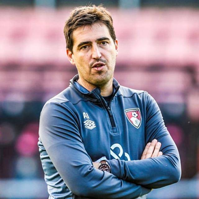 爱游戏体育中国-英超神奇黑马！伯恩茅斯1个夏窗17人离队，却强势逆袭冲到联赛第2