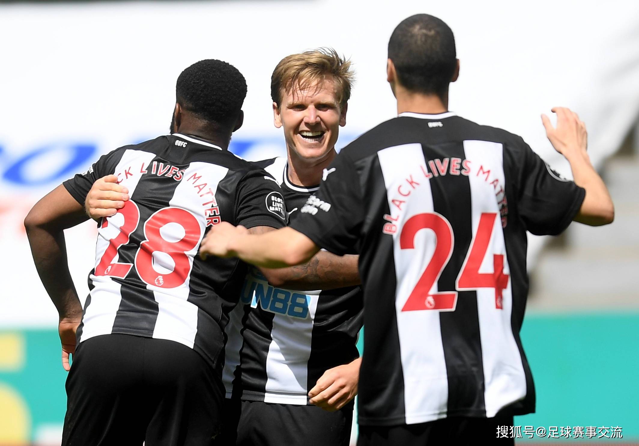 爱游戏体育首页-今日足球：纽卡斯尔联vs富勒姆 罗达JCvs前进之鹰